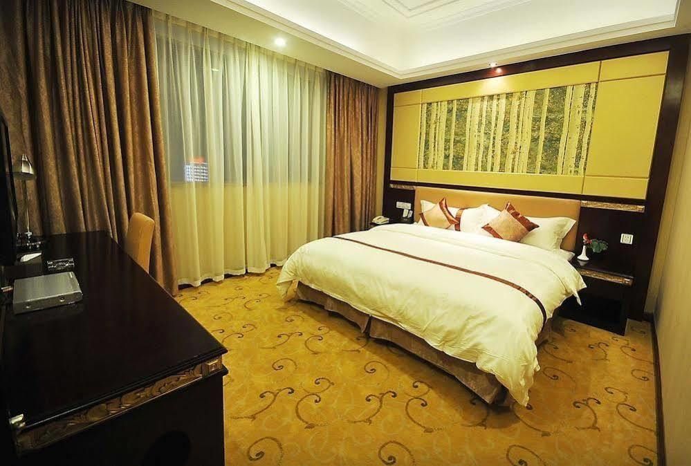 Zhaoqing Longzhu Hotel 外观 照片